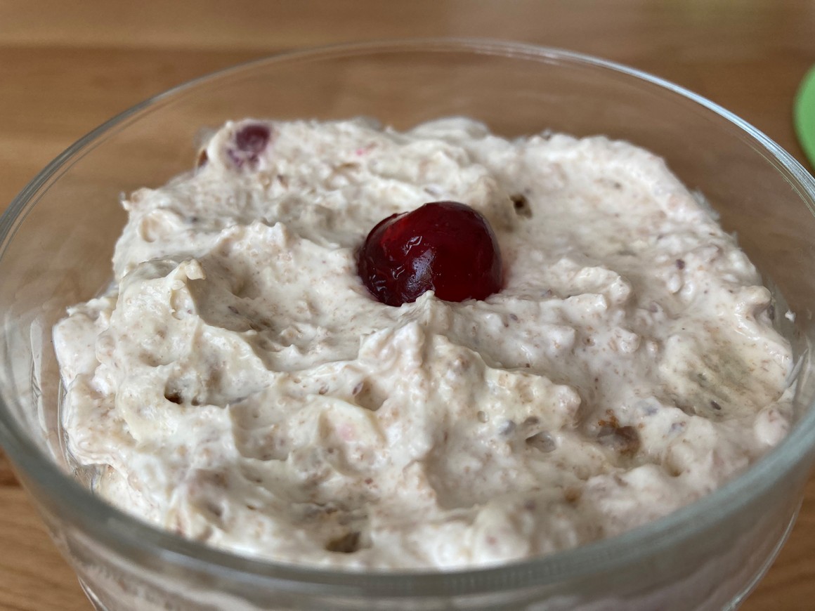 Lebkuchen-Dessert mit Kirschen - Rezept