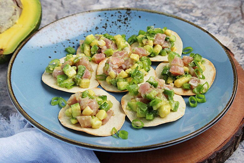 Tortilla-Happen mit Thunfischsalsa