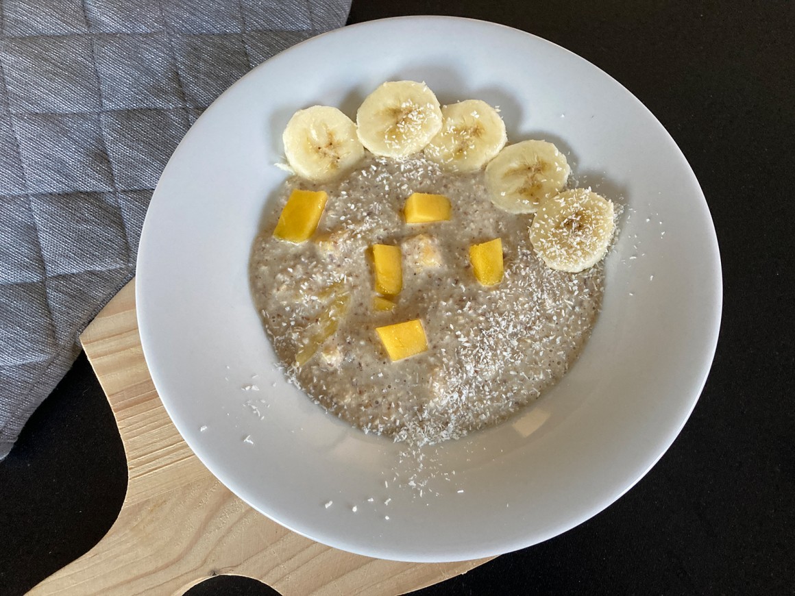Frühstücksbowl mit Banane