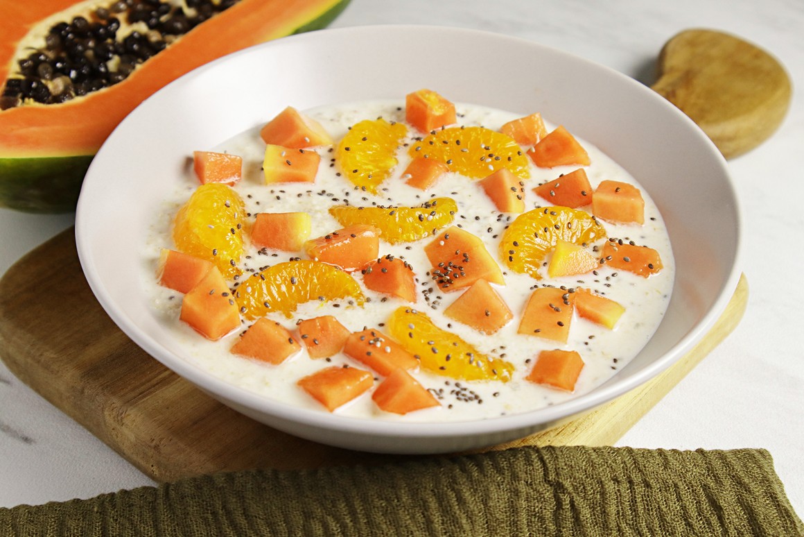 Haferbrei mit Papaya und Orange