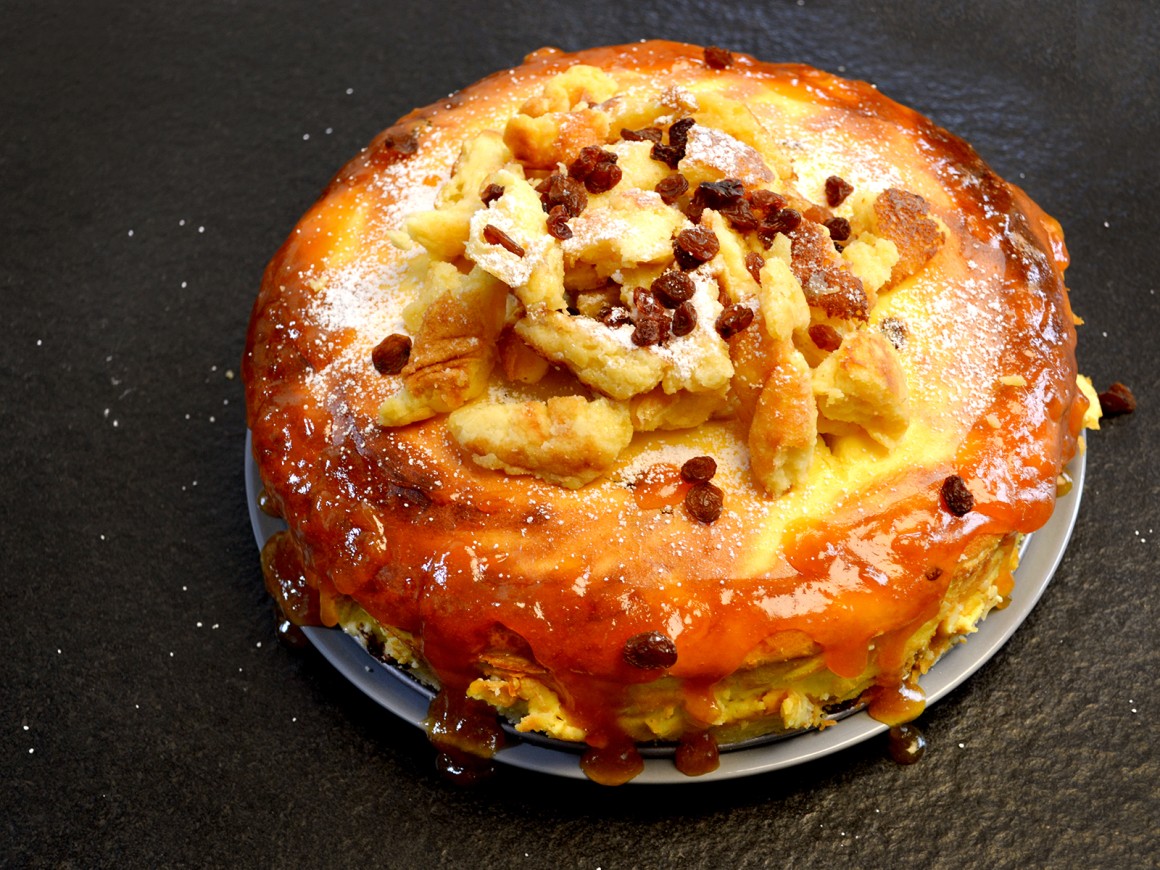 Käsekuchen mit Kaiserschmarrn