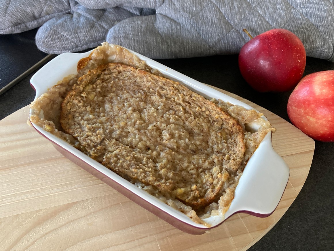 Baked Oatmeal mit Apfel