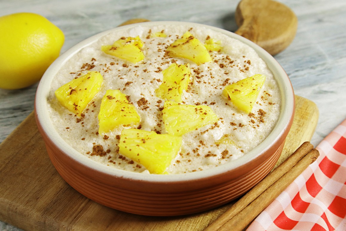 Mikrowellen-Reisauflauf mit Ananas