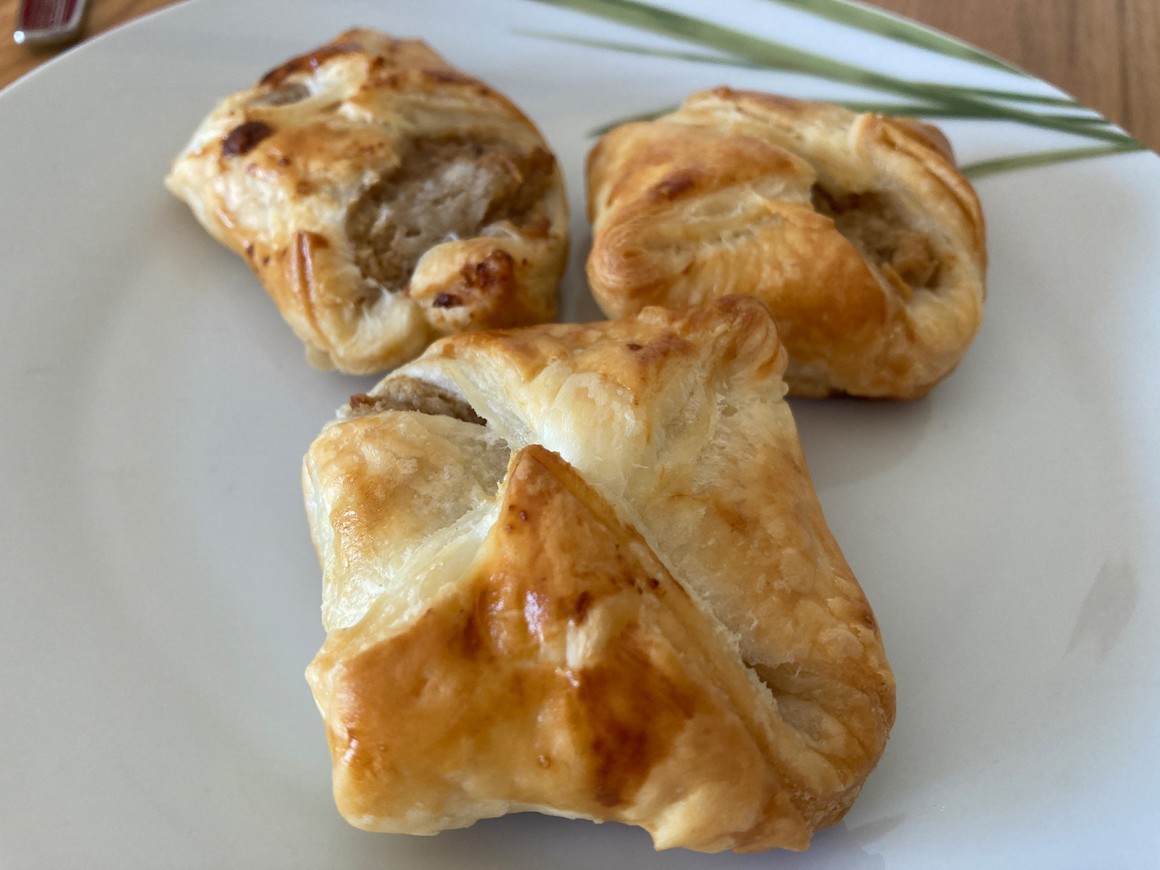 Blätterteigtaschen mit Nussfüllung - Rezept