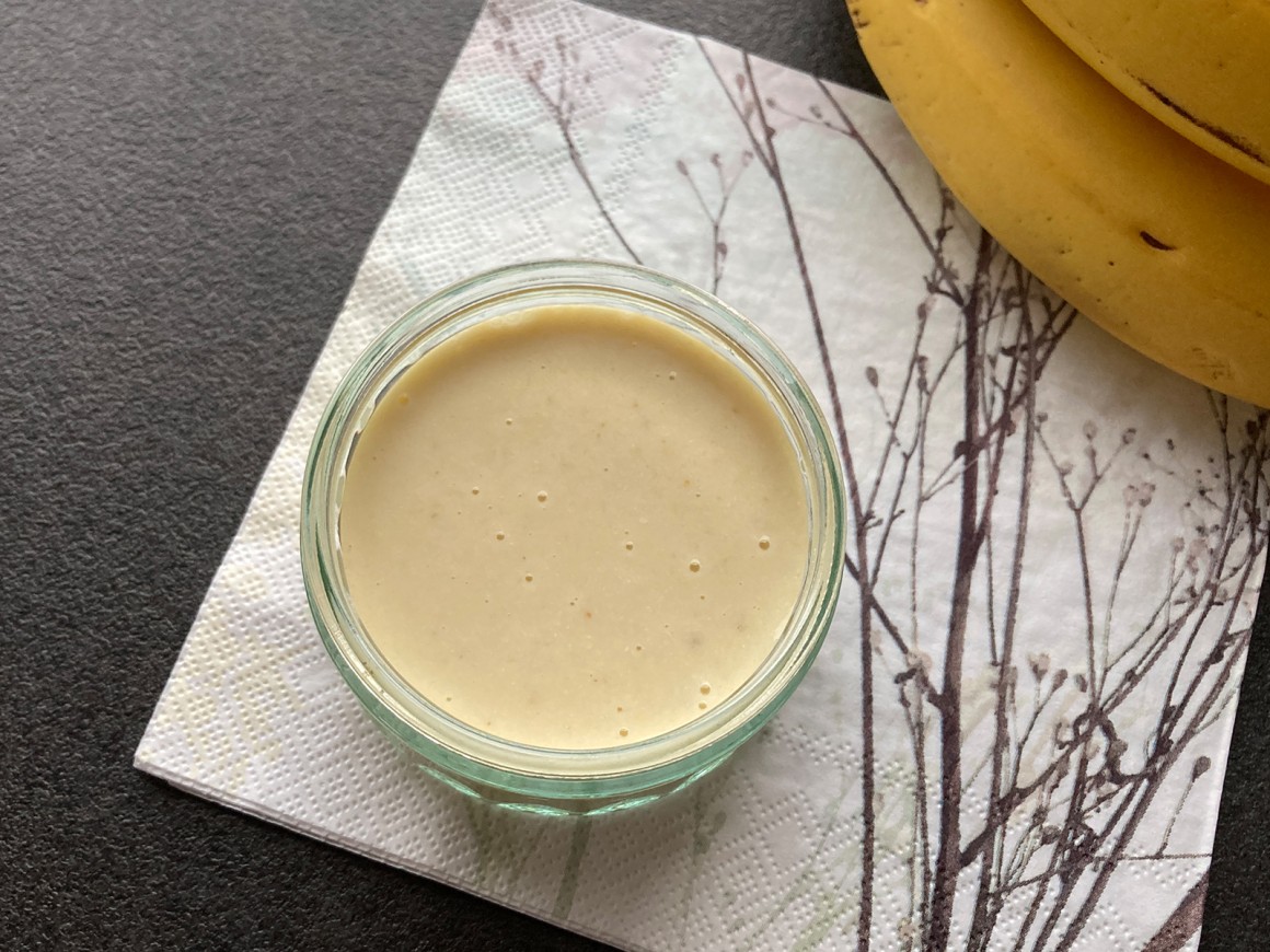 Glutenfreier Abendbrei mit Banane und Kurkuma