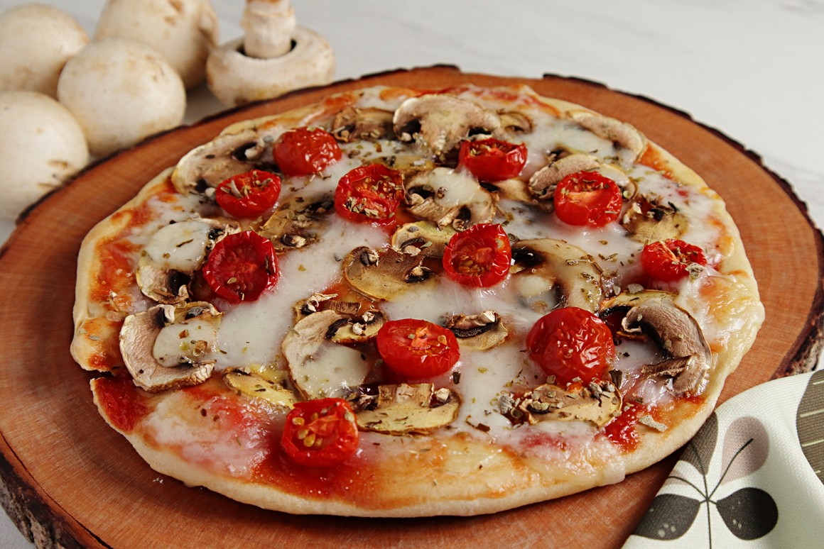 Pizza Funghi