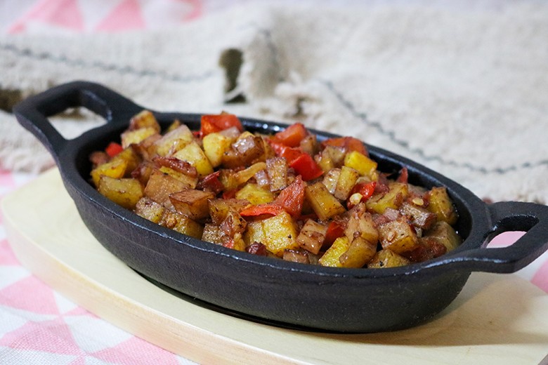 Kartoffeln mit scharfer Sauce