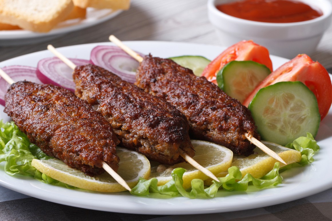 Cevapcici mit Lammfleisch