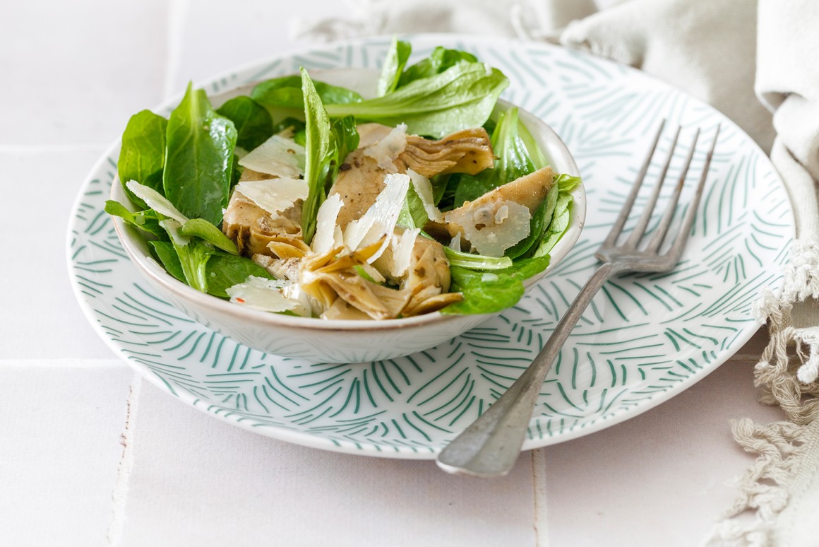 Artischocken-Salat mit Käse - Rezept