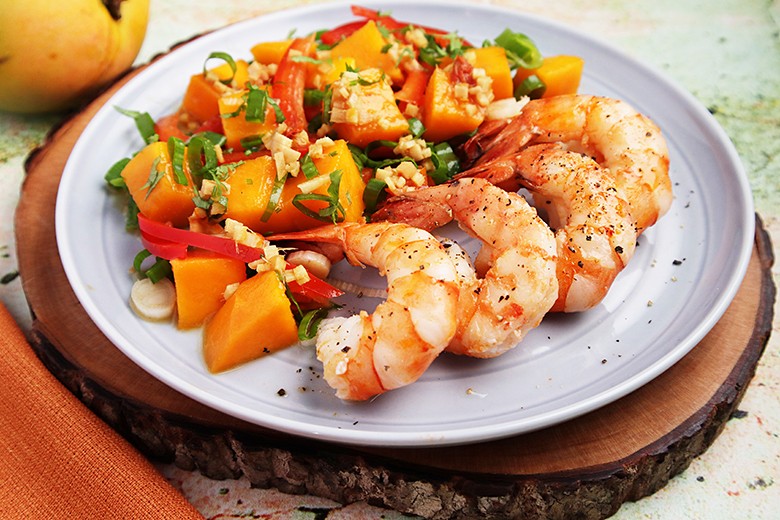 Gebratene Garnelen mit Mangosalat