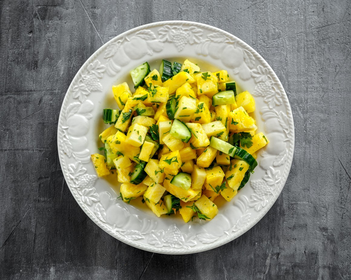 Gurkensalat mit Ananas