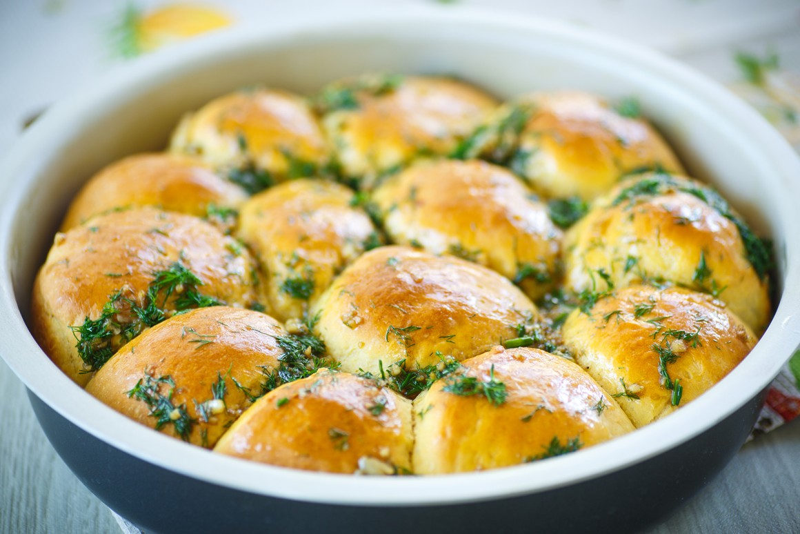 Zupfbrot mit Kräuterbutter