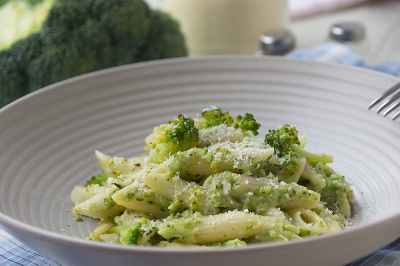 Pasta mit Brokkolipesto