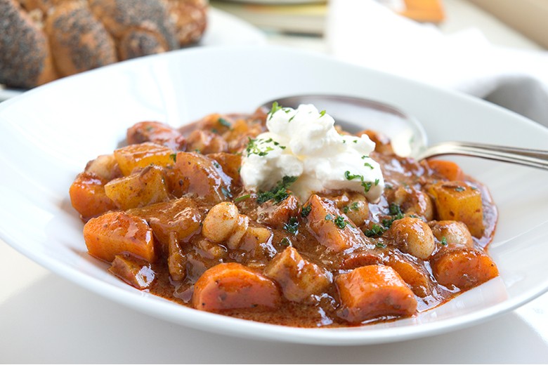 Würziges Kartoffelgulasch