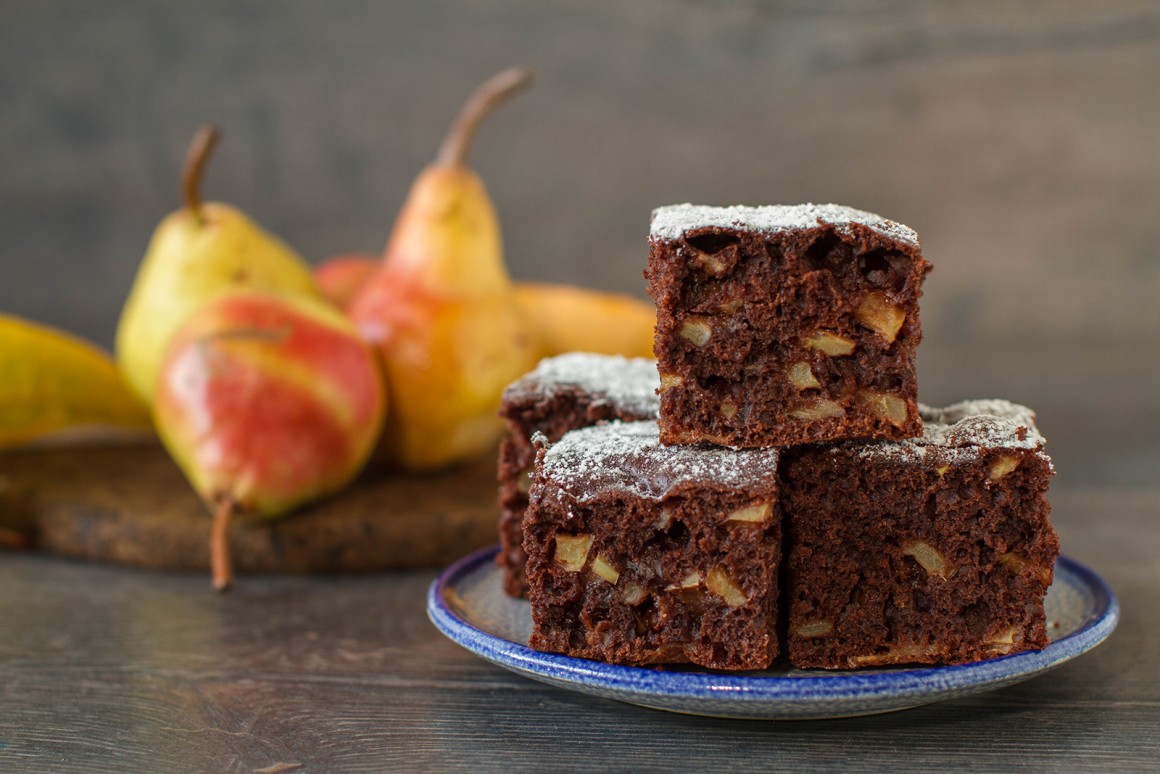 Schokoladenkuchen mit Birne