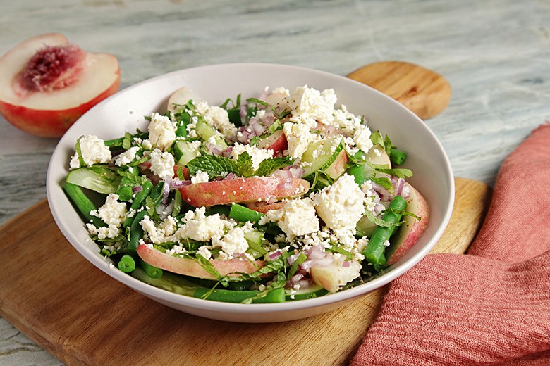 Feta-Salat mit Nektarinen