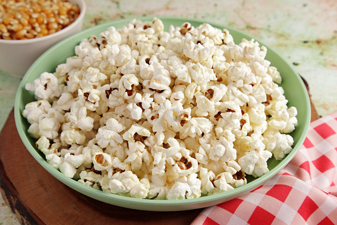 Süßes Popcorn mit Laktritzgeschmack