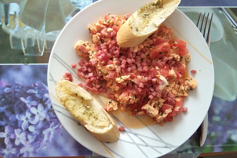 Rühreier mit Tomaten