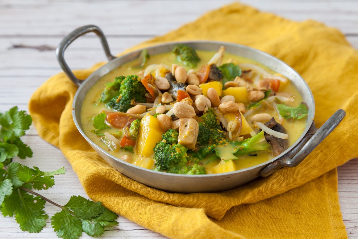 Veganes Kokosmilch Curry mit Tofu - Rezept