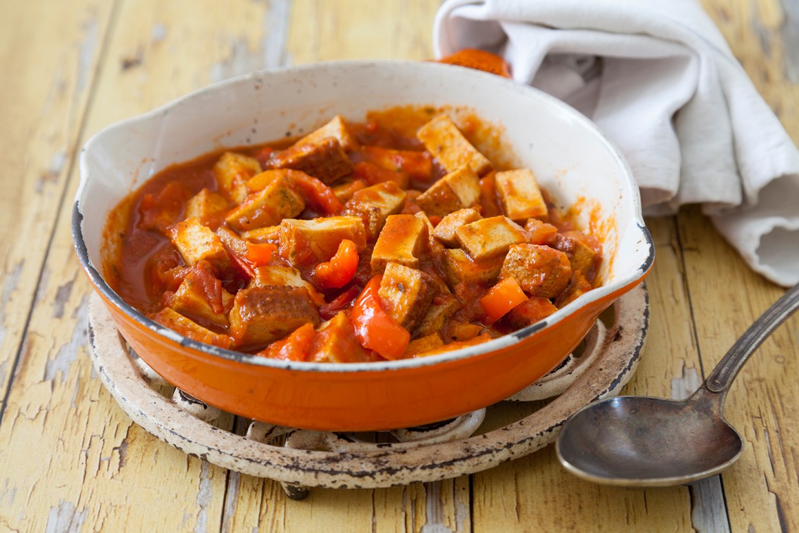 Scharfe Tomatensauce mit Räuchertofu - Rezept