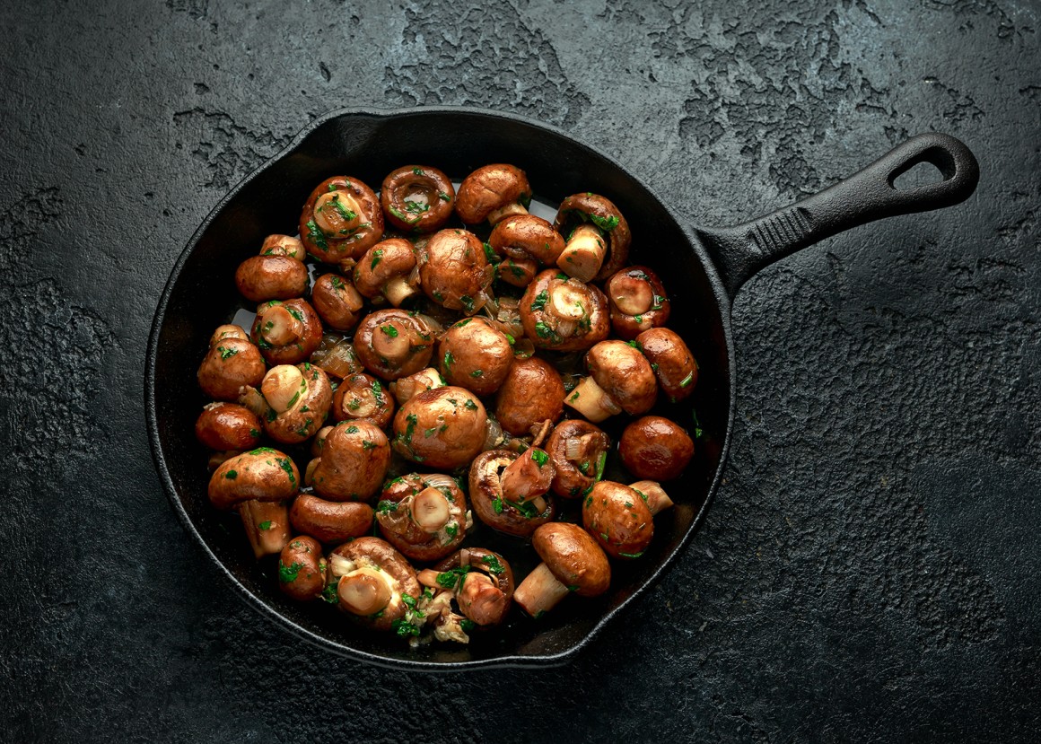 Gebratene Champignons mit Zwiebeln - Rezept