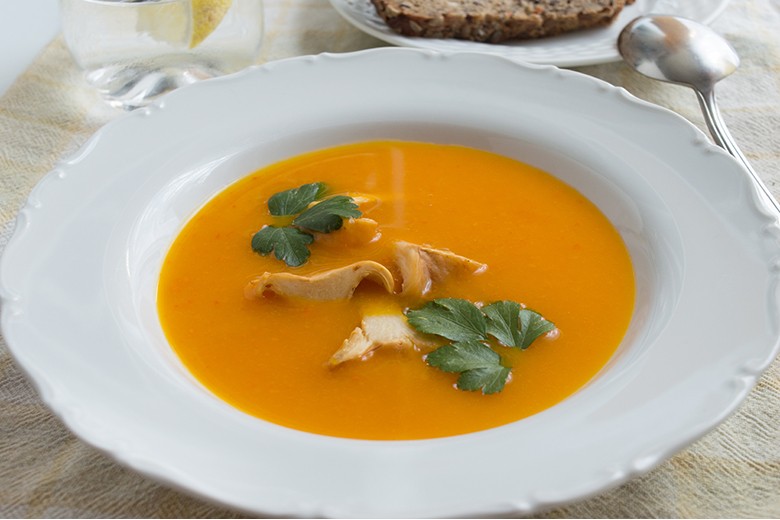 Kürbissuppe mit Pfifferlingen