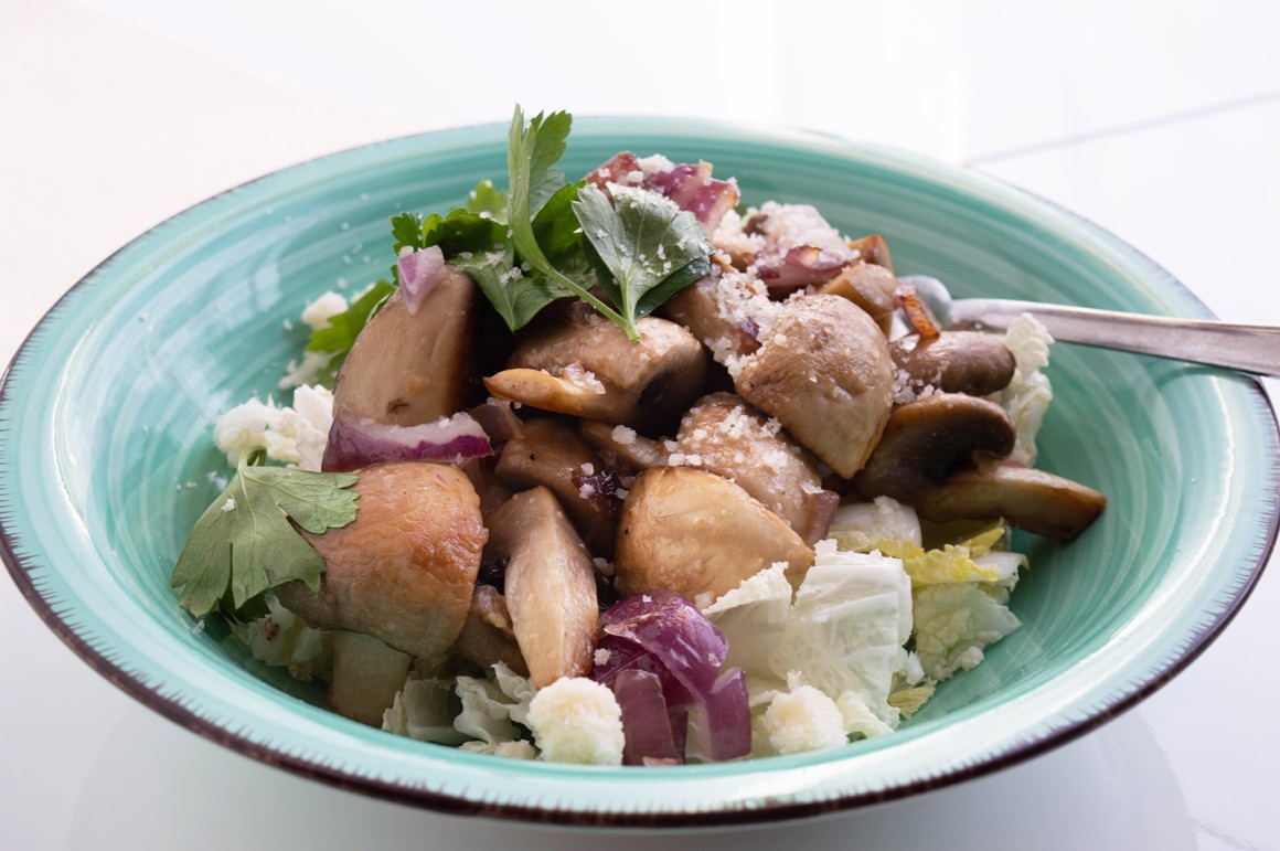 Salat mit Honigpilzen