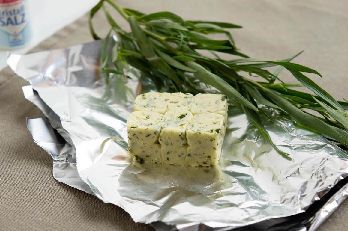 Omas Kräuterbutter