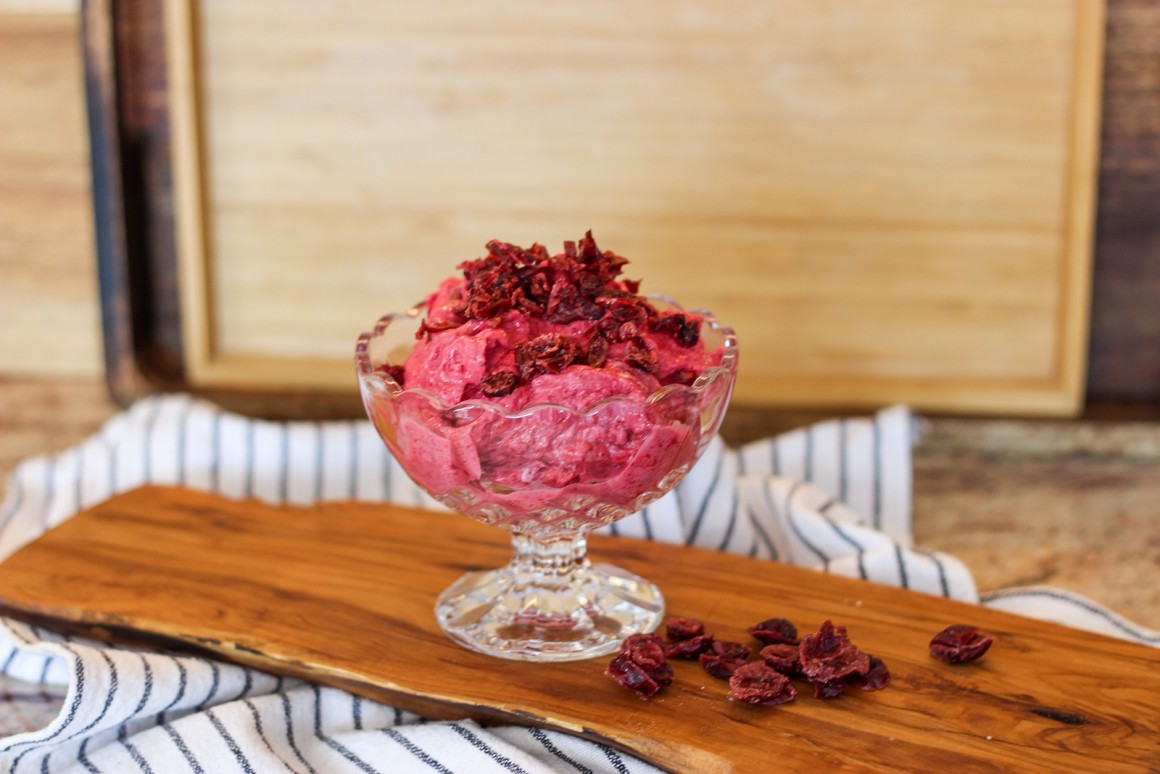 Himbeersorbet mit Cranberry