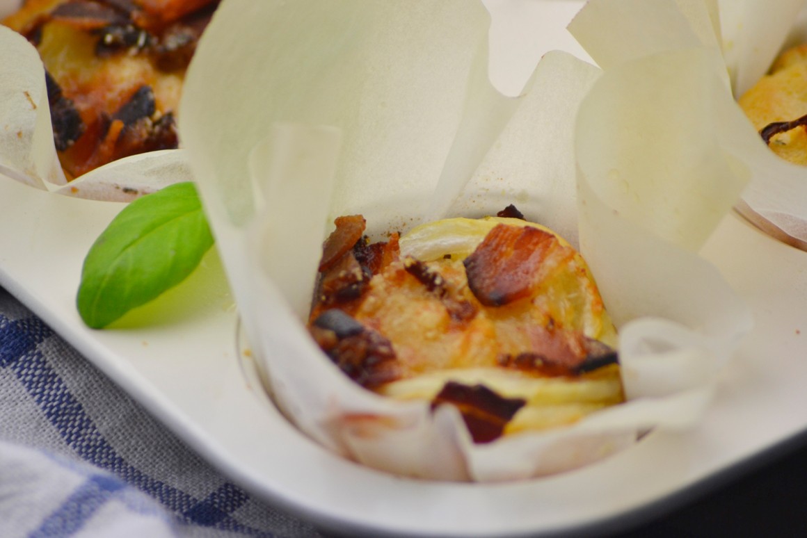 Pikante Muffins mit Speck - Rezept