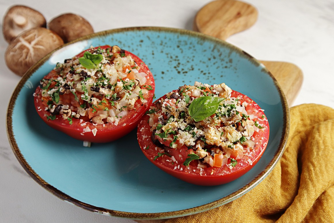 Tomaten mit Champignonfüllung - Rezept