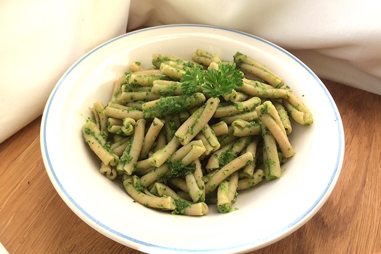 Pasta mit Kräutercreme