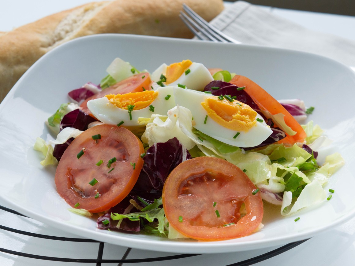Gartensalat mit Senfdressing