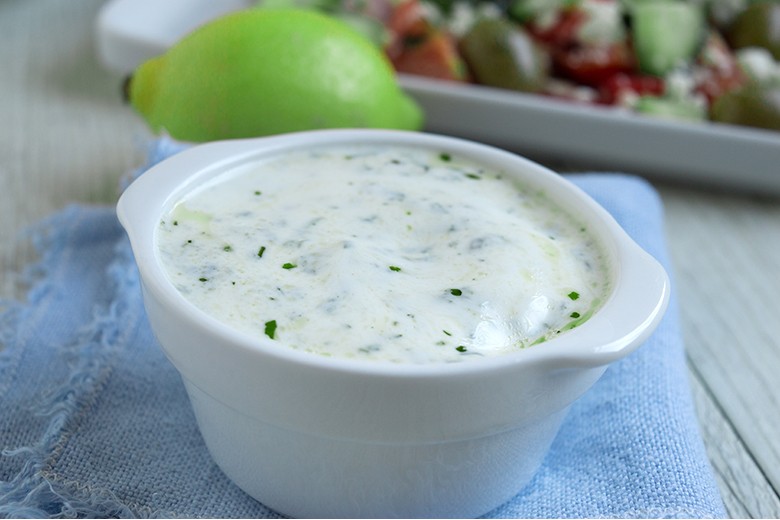 Limetten-Joghurt-Dressing