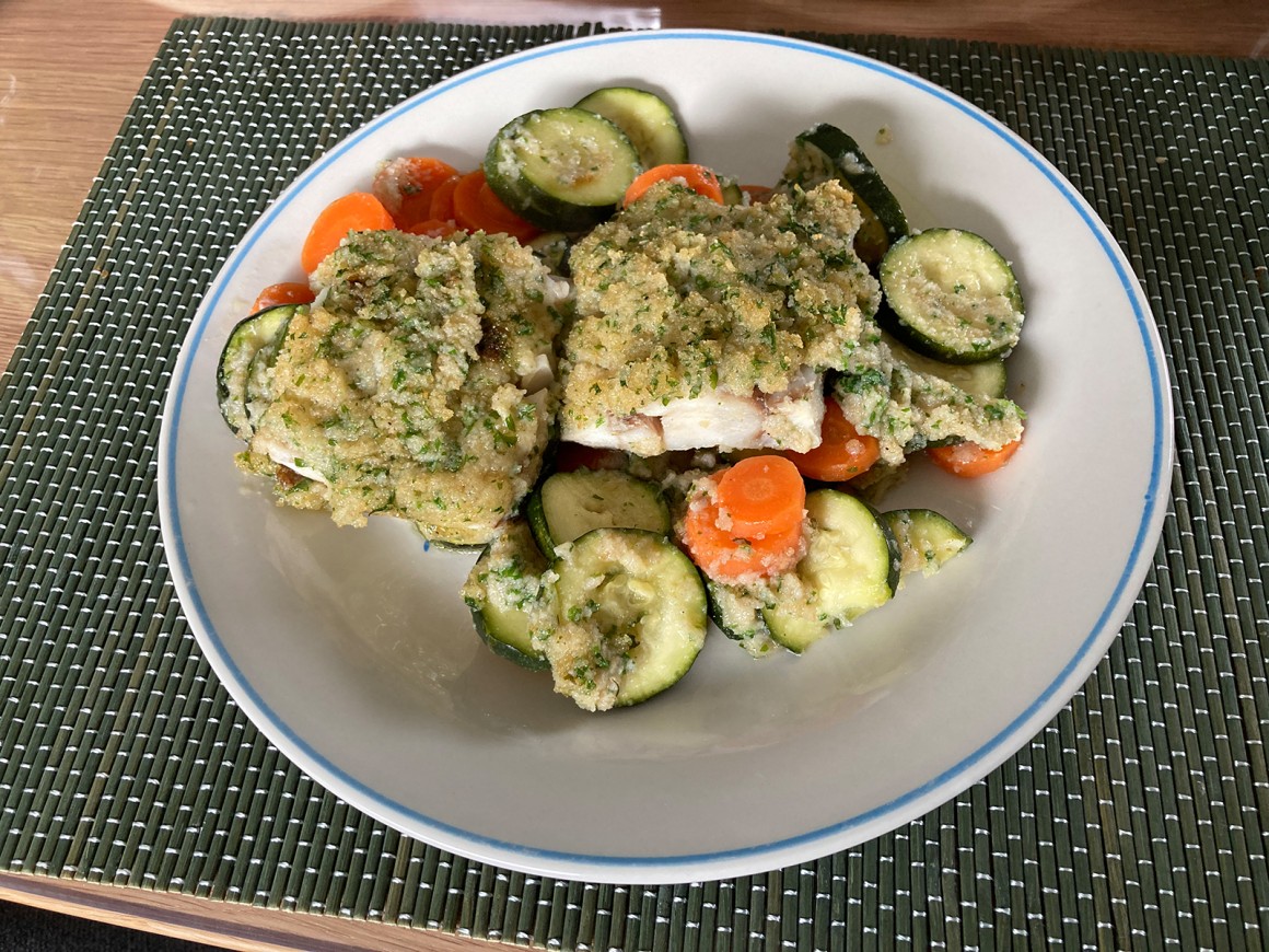 Überbackene Fischfilets mit Gemüse - Rezept