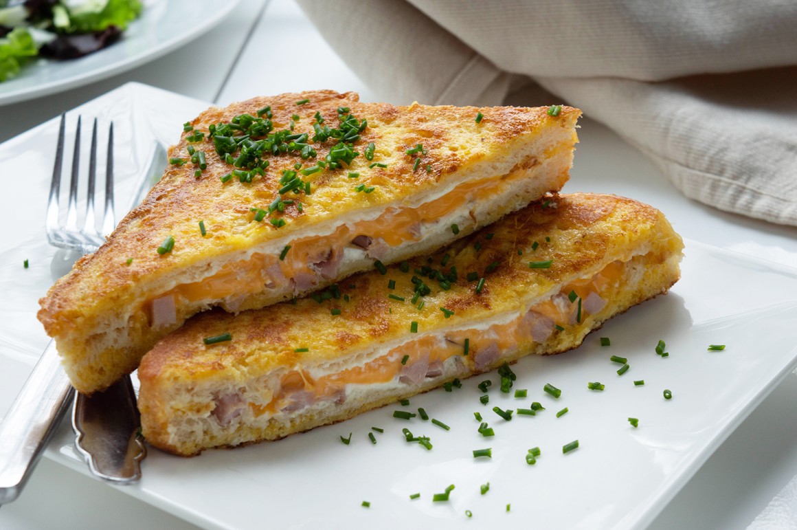 French Toasts XXL mit Käse und Speck-image