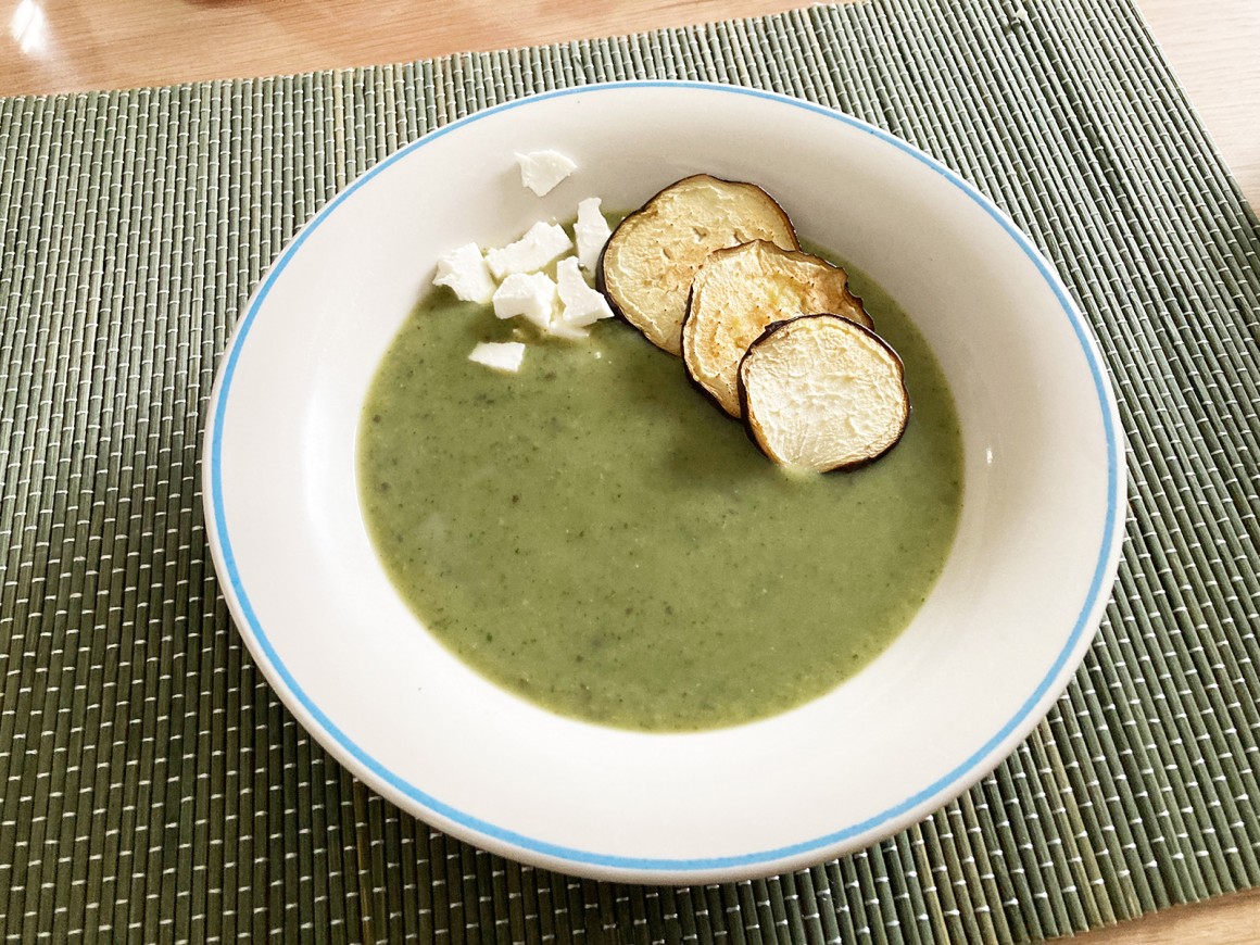Zucchinisuppe mit Feta - Rezept