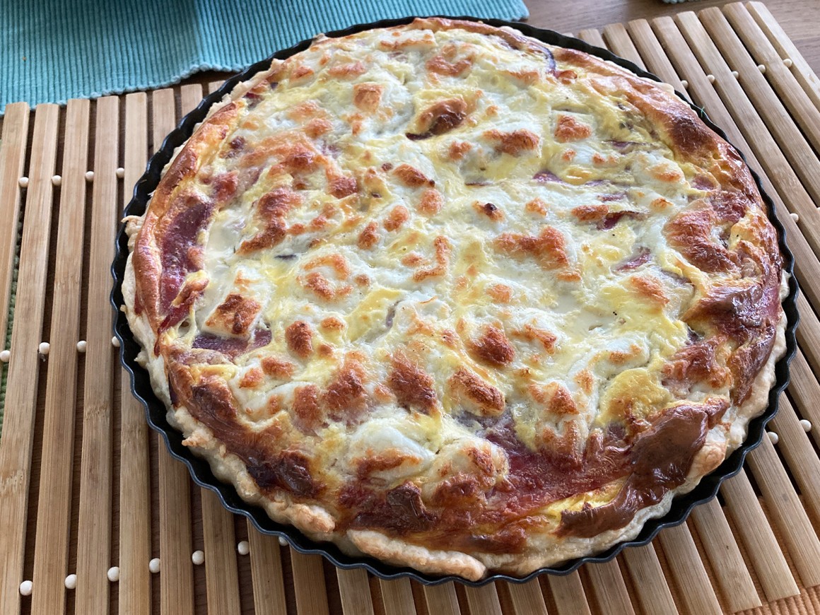Spargeltarte mit Speck