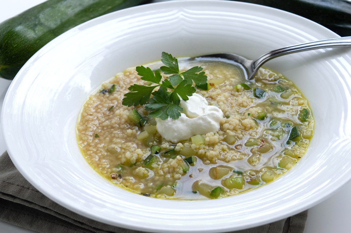 Zucchinisuppe mit Couscous - Rezept