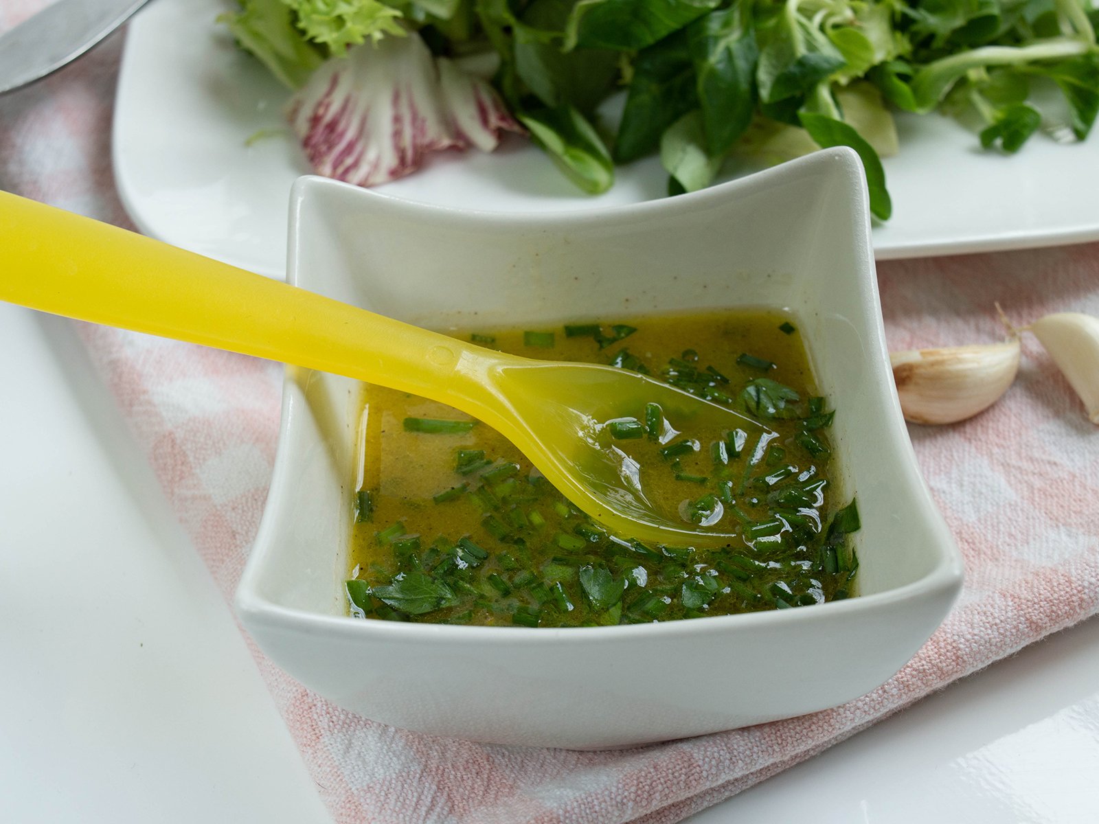 Senf-Agaven-Salatdressing