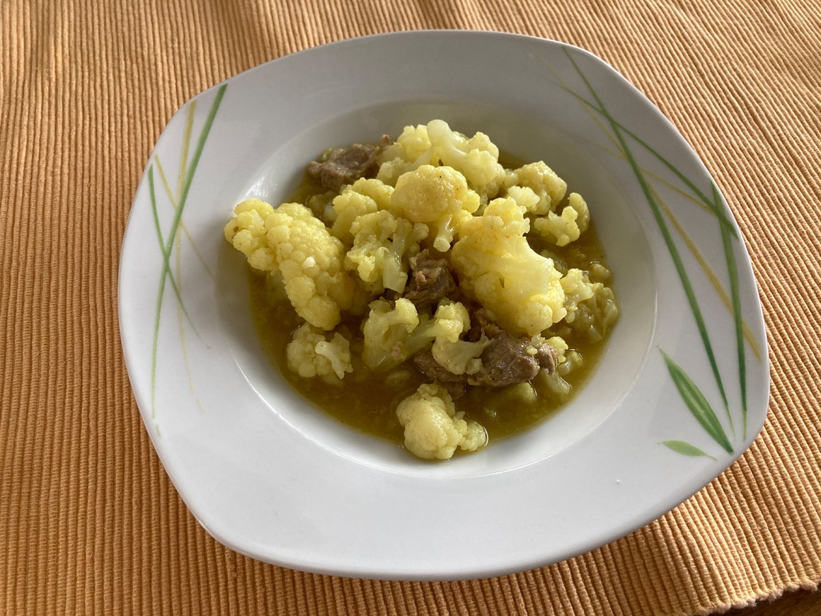 Hammelragout mit Blumenkohl