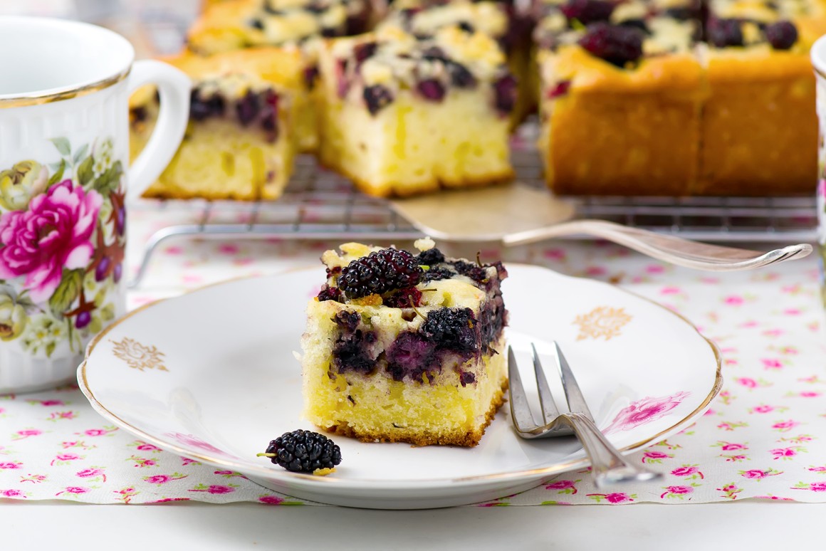 Blechkuchen mit Maulbeeren - Rezept