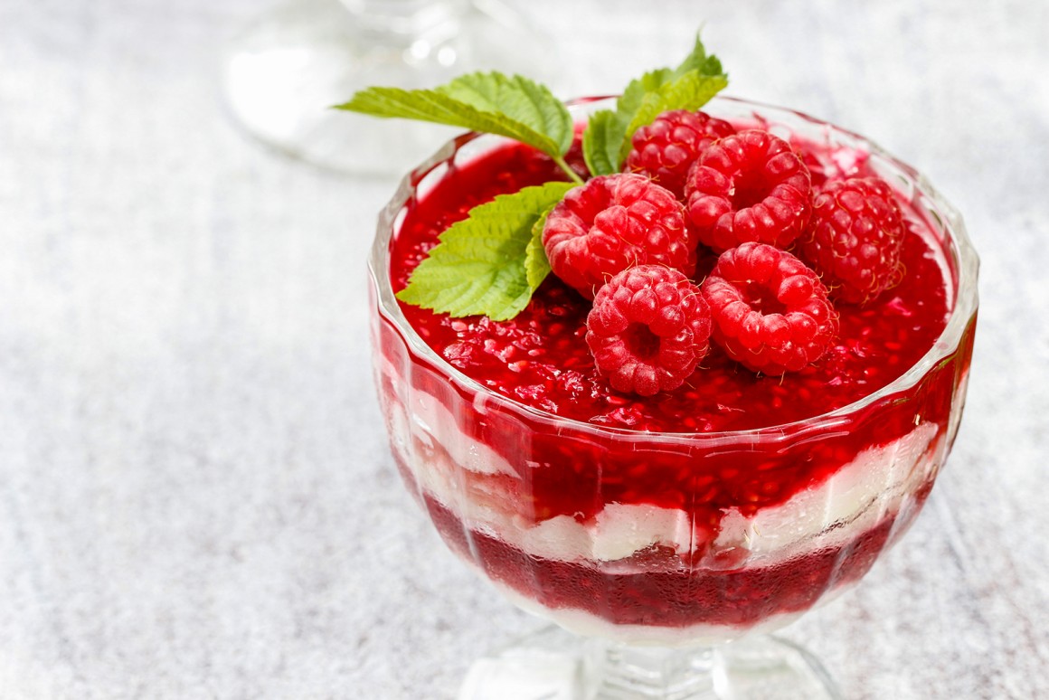 Kokos-Himbeer-Schichtdessert - Rezept