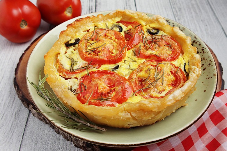 Tomaten-Senf-Tarte mit Rosmarin