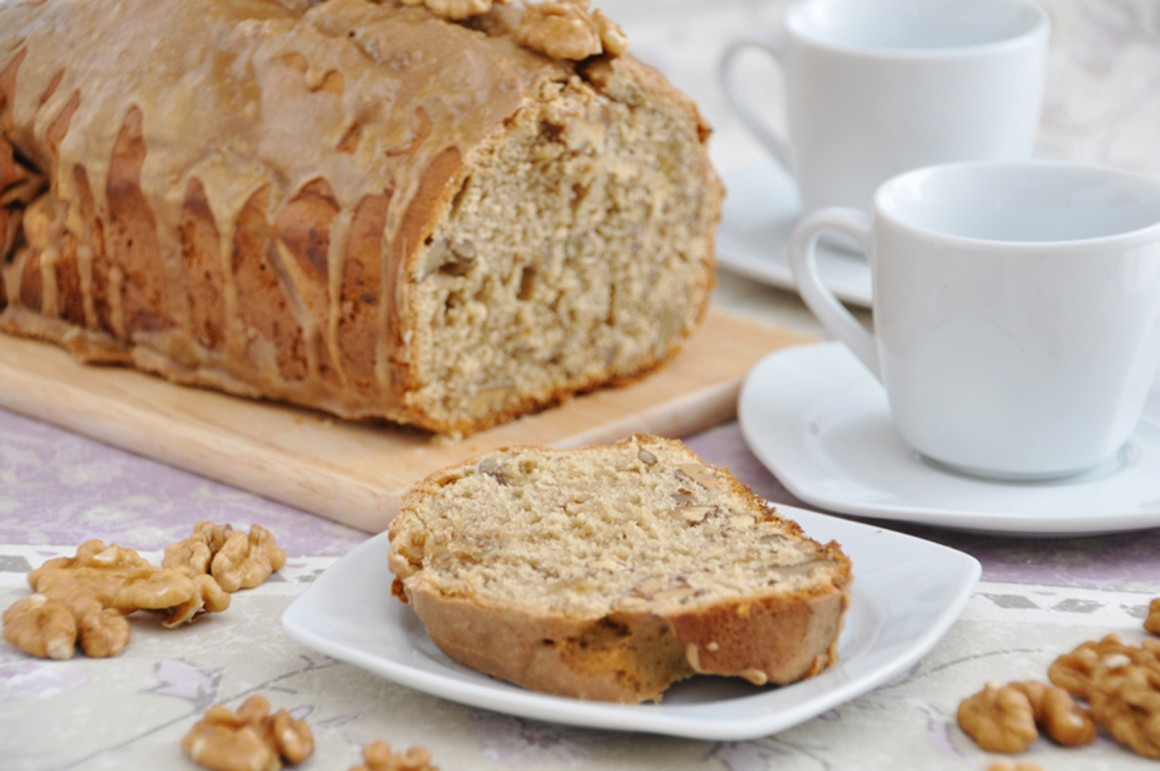 Saftiger Walnusskuchen