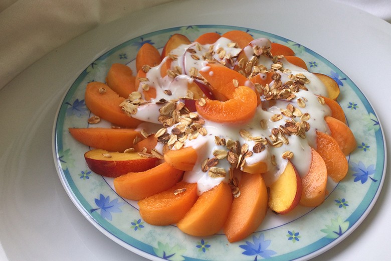 Haferflocken-Frucht-Teller