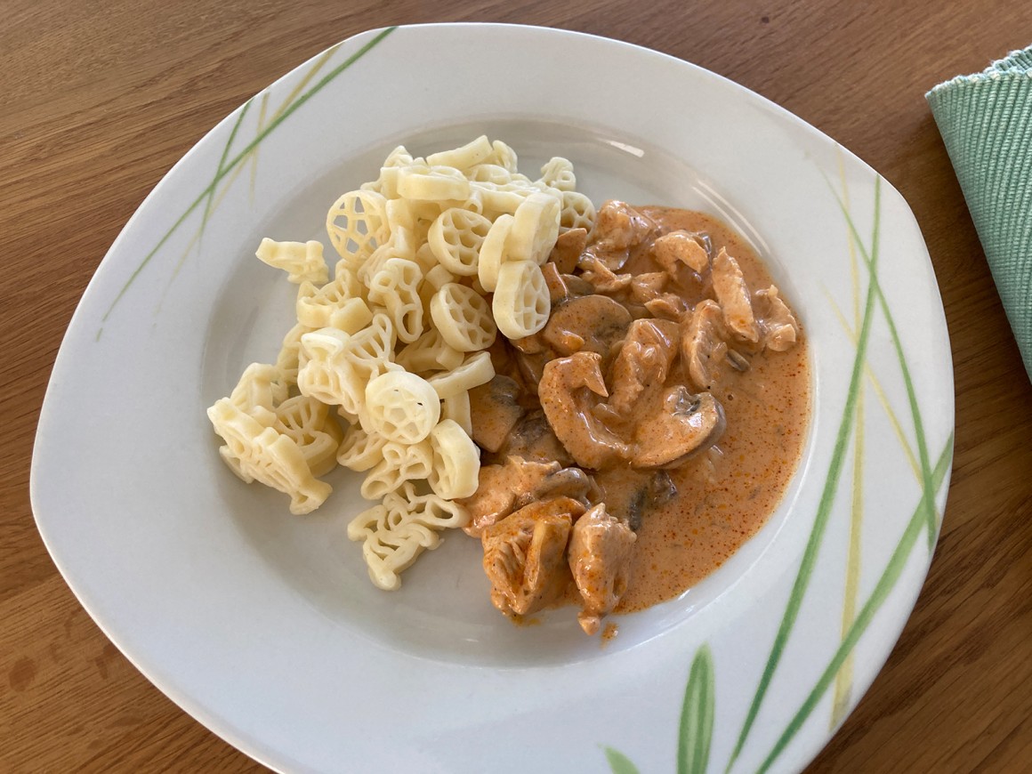 Hähnchen-Geschnetzeltes mit Champignons