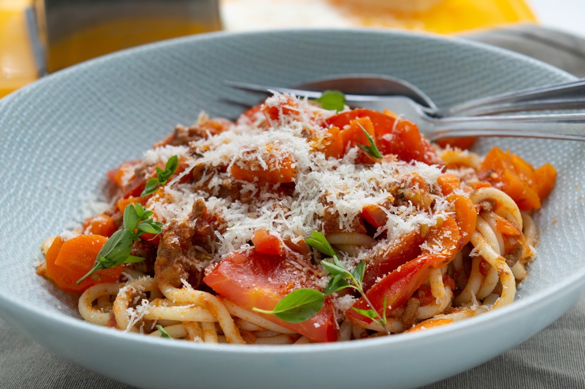 Hackfleischpfanne mit Möhren und Tomaten - Rezept