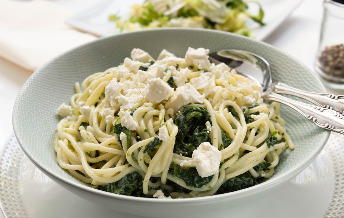 Spaghetti mit Spinat und Feta - Rezept