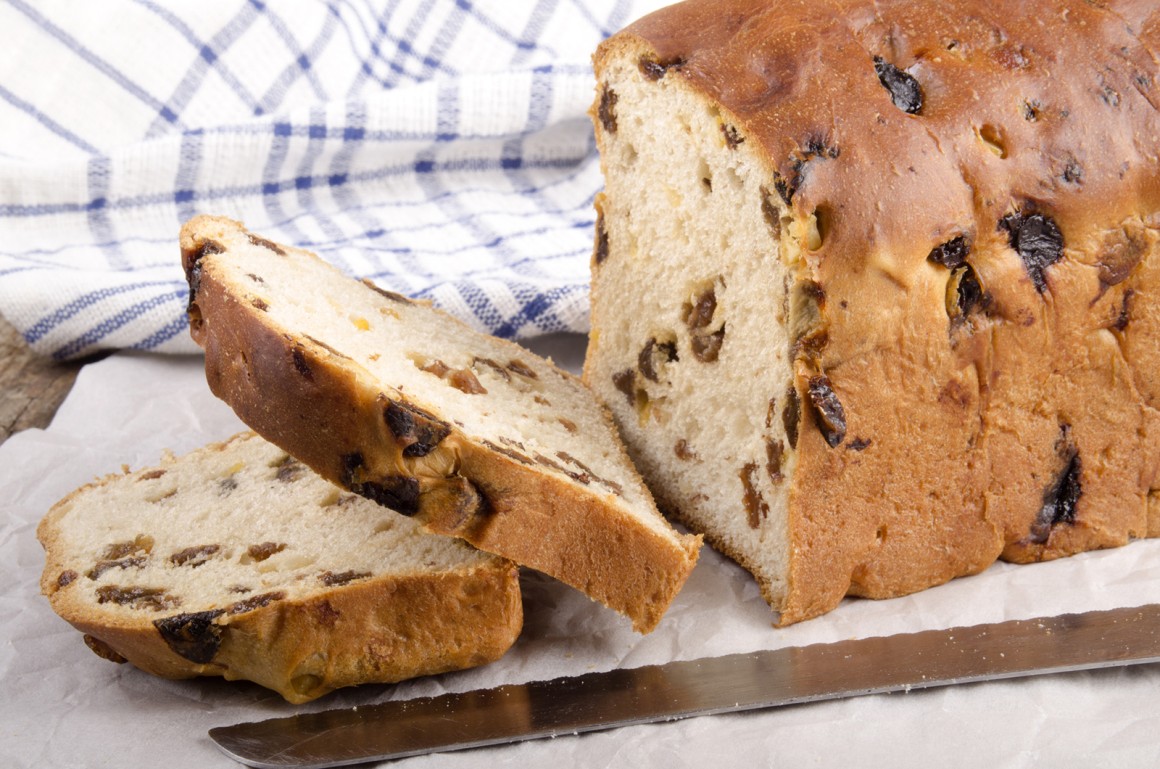 Rosinenbrot mit Trockenhefe - Rezept